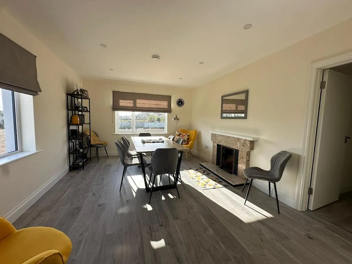 Modern Refurbished Claregalway Cottage - Sleeps 8 0*, Galway Ireland